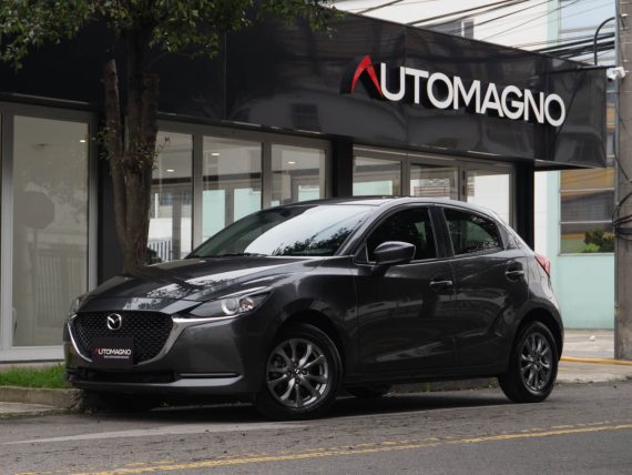 Mazda 2 Touring Skyactiv G 1.5L