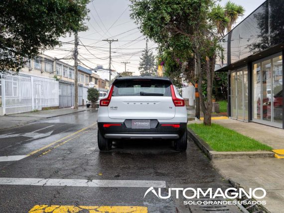 Volvo XC40 2.0 t4 Momentum - Imagen 5