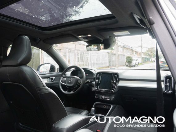 Volvo XC40 2.0 t4 Momentum - Imagen 11