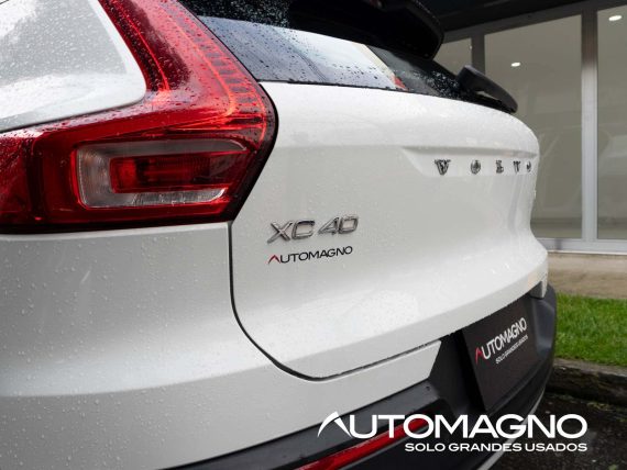 Volvo XC40 2.0 t4 Momentum - Imagen 20