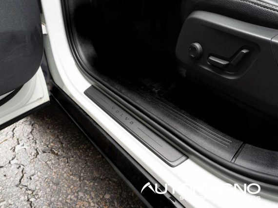 Volvo XC40 2.0 t4 Momentum - Imagen 18