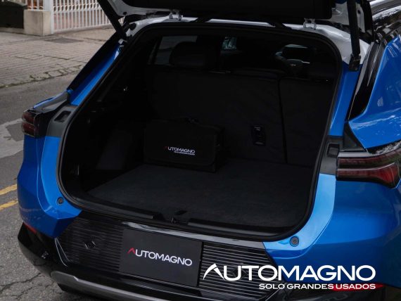 Chevrolet Equinox EV AWD 4x4 - Imagen 8