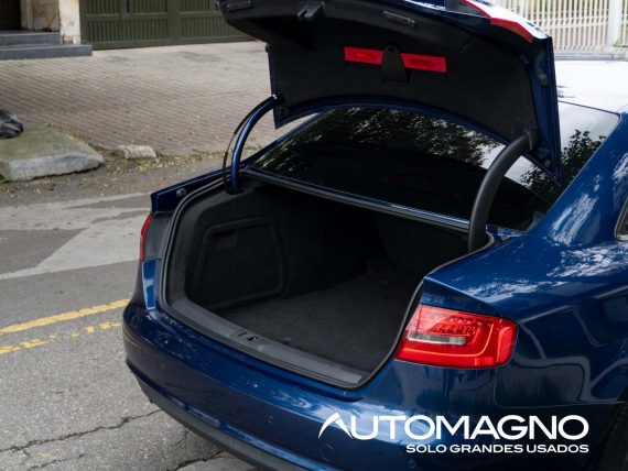 Audi A4 Turbo AT - Imagen 8