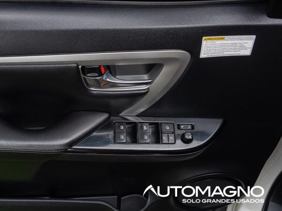 Toyota Fortuner 4x2 - Imagen 19