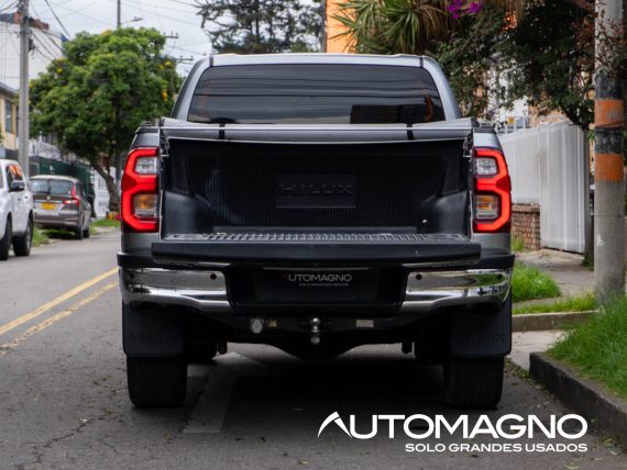 Toyota Hilux 4.0L 4x4 - Imagen 7