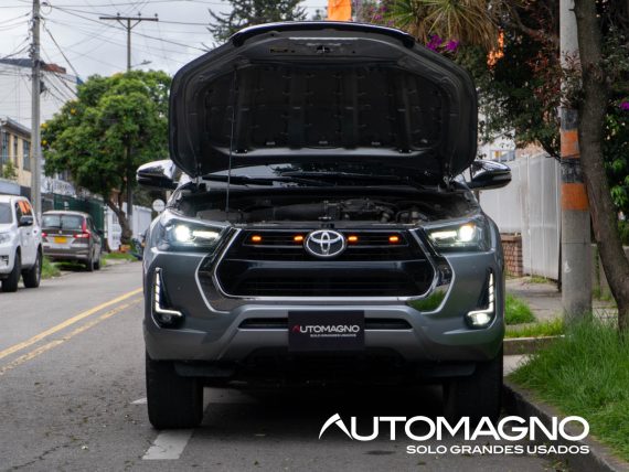 Toyota Hilux 4.0L 4x4 - Imagen 3