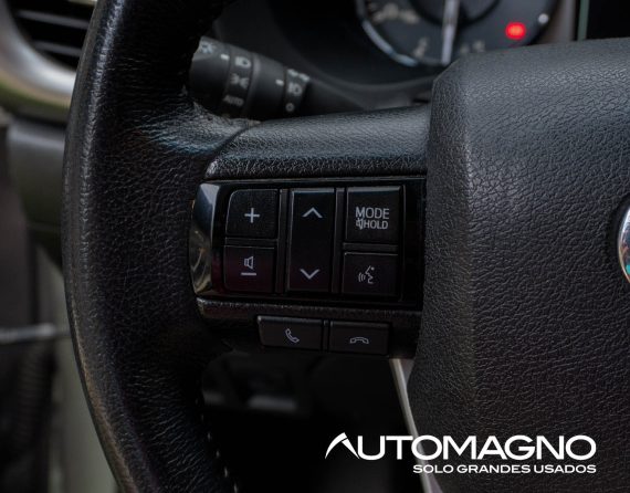 Toyota Hilux 4.0L 4x4 - Imagen 17