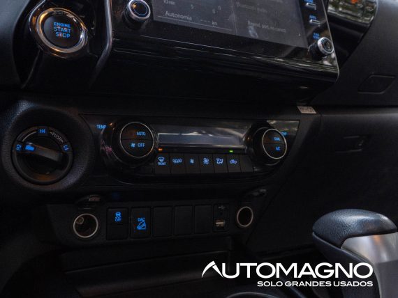 Toyota Hilux 4.0L 4x4 - Imagen 15