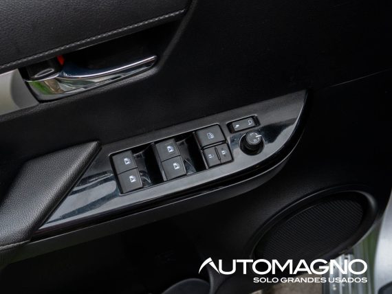 Toyota Hilux 4.0L 4x4 - Imagen 22