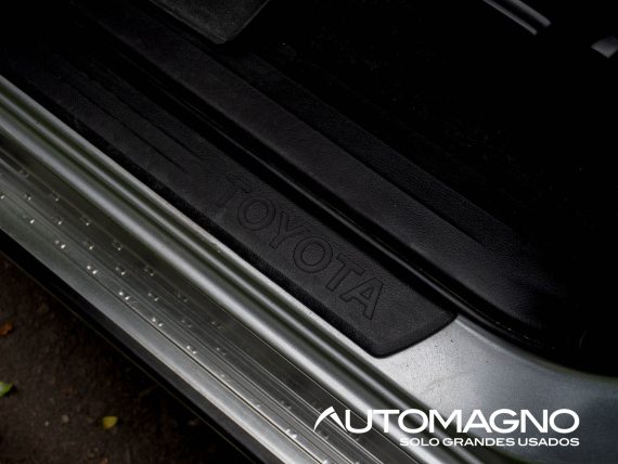 Toyota Hilux 4.0L 4x4 - Imagen 23