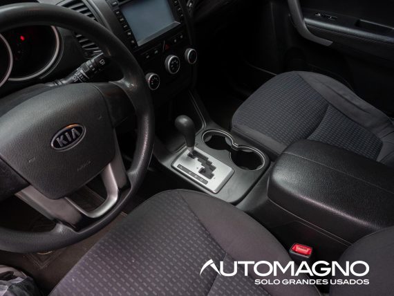 Kia Sorento Natura At 2400 cc 4x4 - Imagen 14