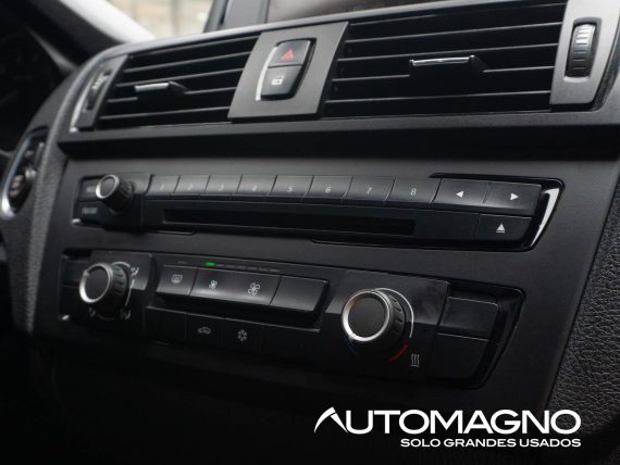 Bmw 116i Hatchback - Imagen 14