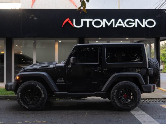 Jeep Wrangler Sport 3.6L 4x4 - Imagen 5