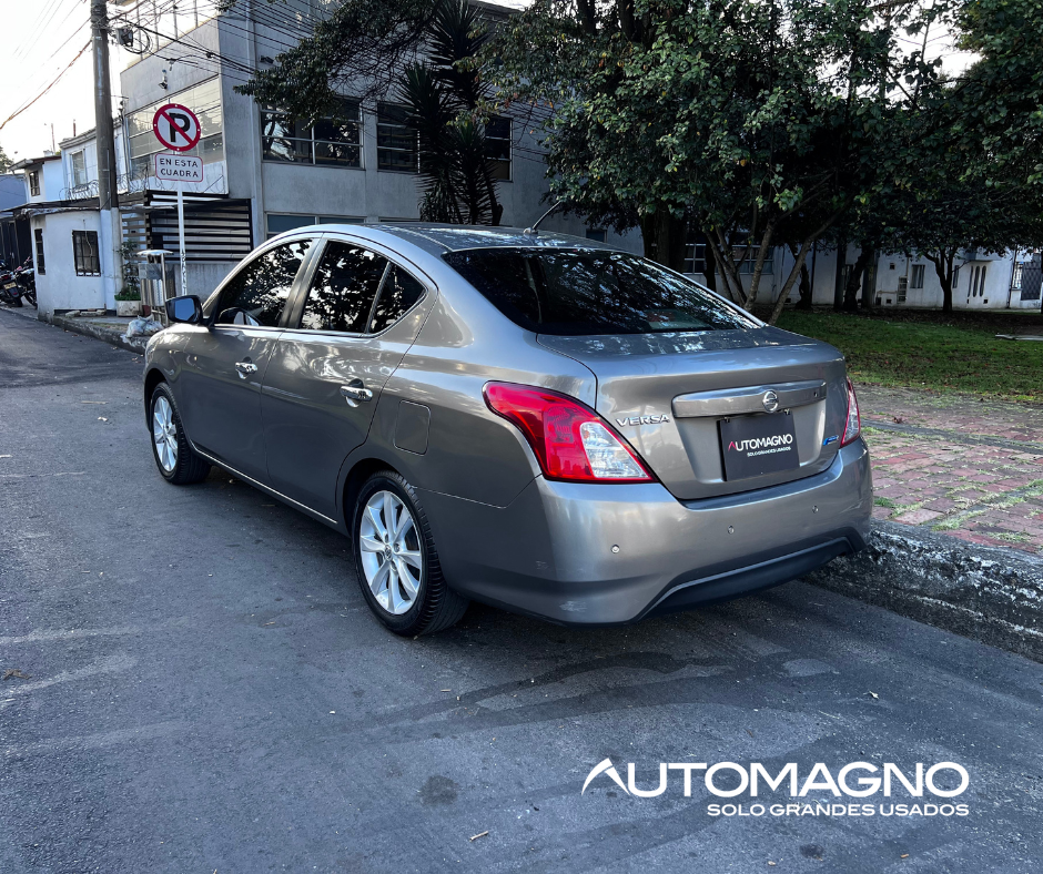 Nissan Versa Advance 2015 - Imagen 5