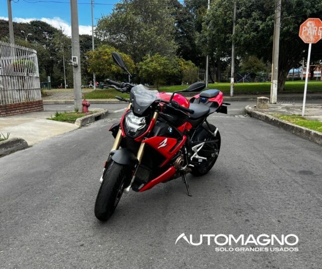BMW S 1000 R M
