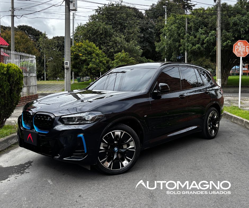 BMW iX3 M SPORT, foto 1 de 16
